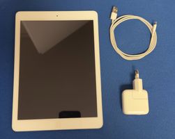 Apple iPad Air (1. Generation) Wi-Fi, 16 GB, inkl. Powerbank